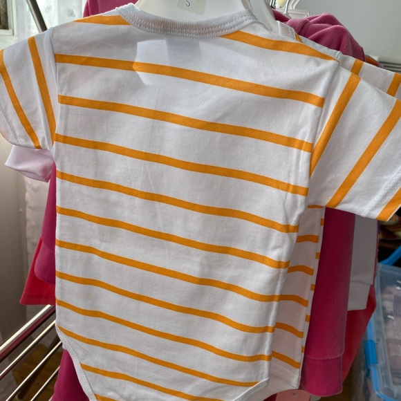 Baby body suit. Brand New. Sizes 6M,9M,12M Made in Turkey. 100%Cotton - Picture 3 of 3